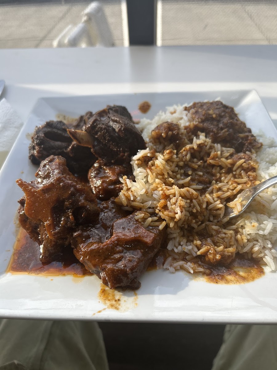 Banner Medina Kitchen And Catering 03